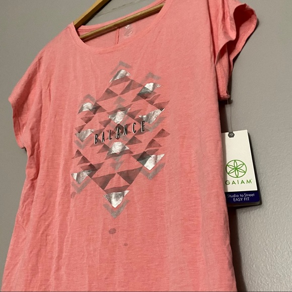 NWT GAIAM “BALANCE” TEE - Picture 2 of 4
